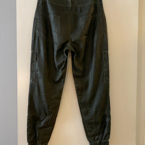 DWP Cargo Pants in Olive - Picture 2 of 15